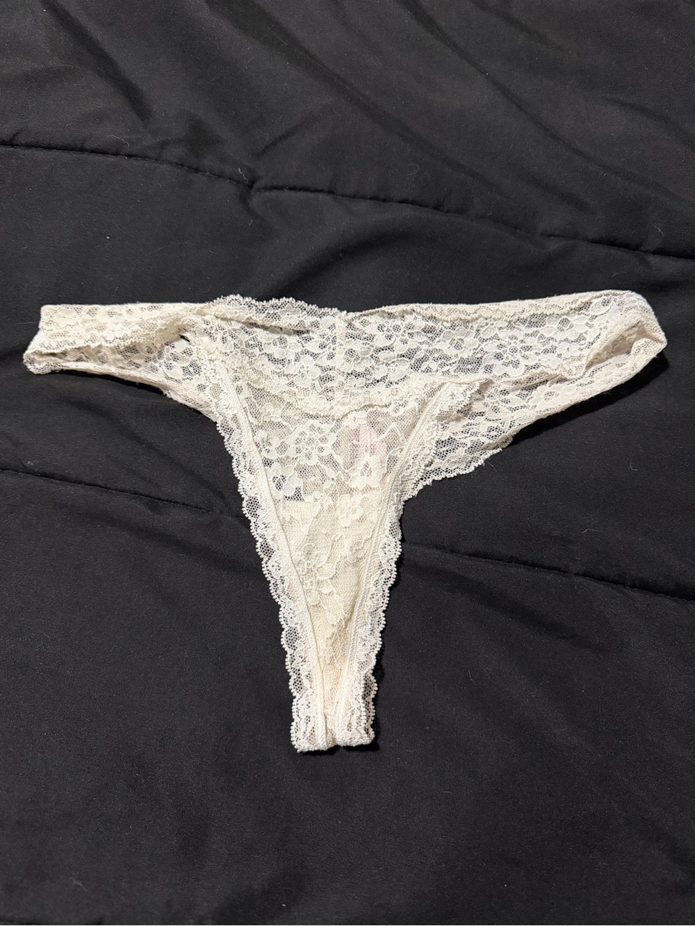 PINK Victoria's Secret Ivory Floral Lace Thong